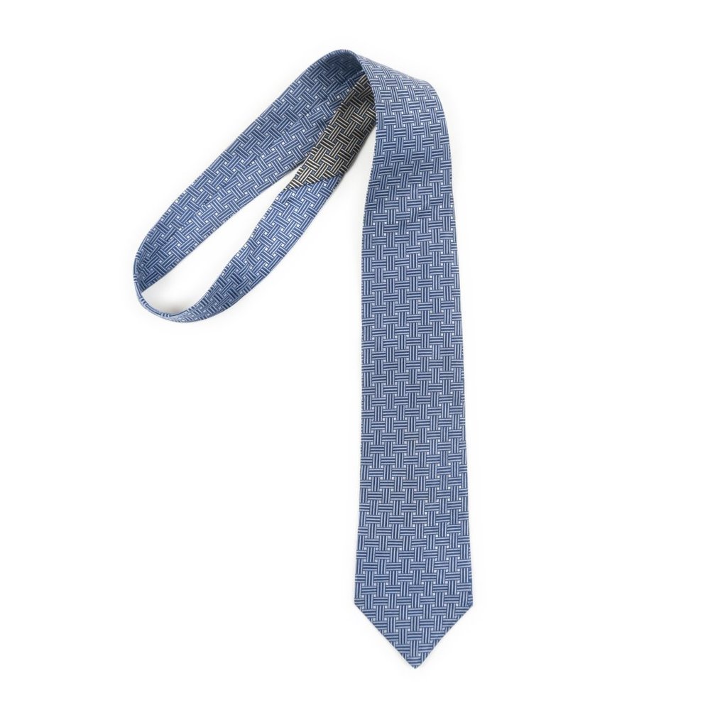 TOMMY HILFIGER blue navy weave pattern silk neck tie. Made in U.S.A.